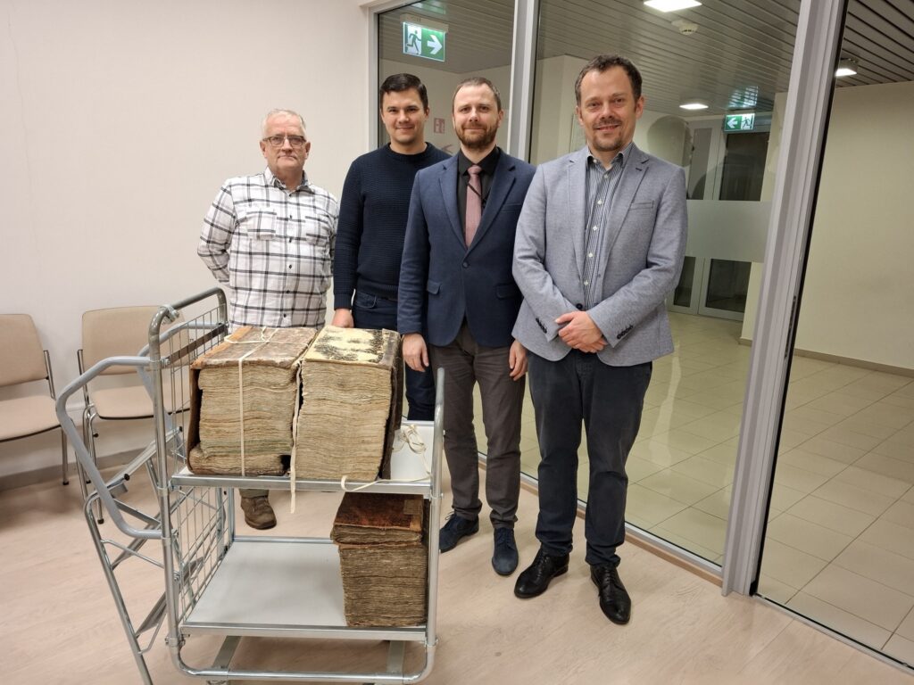 skanowanie ksiąg grodzkich